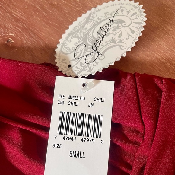 NWT. Speechless Cocktail Dress. Size small. - Picture 5 of 7